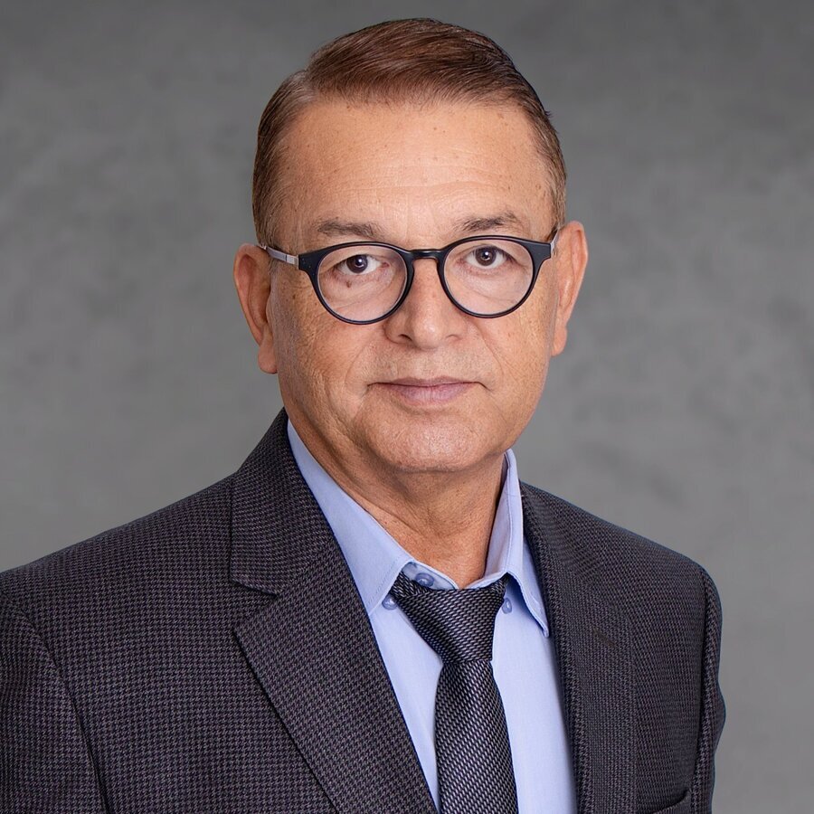 Joseph Flores, S.0205368